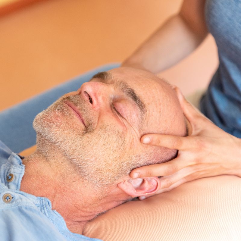 Entspannende Kopfmassage